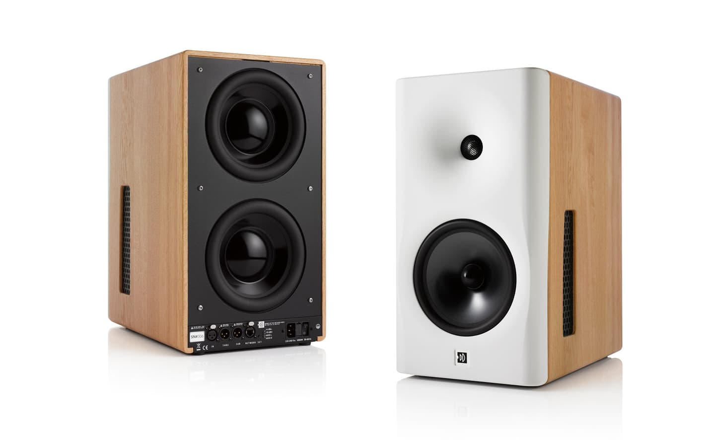 Dutch & Dutch 8c loudspeaker