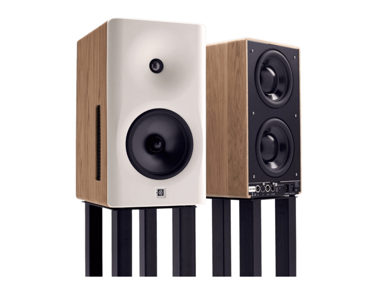Dutch & Dutch 8c loudspeakers